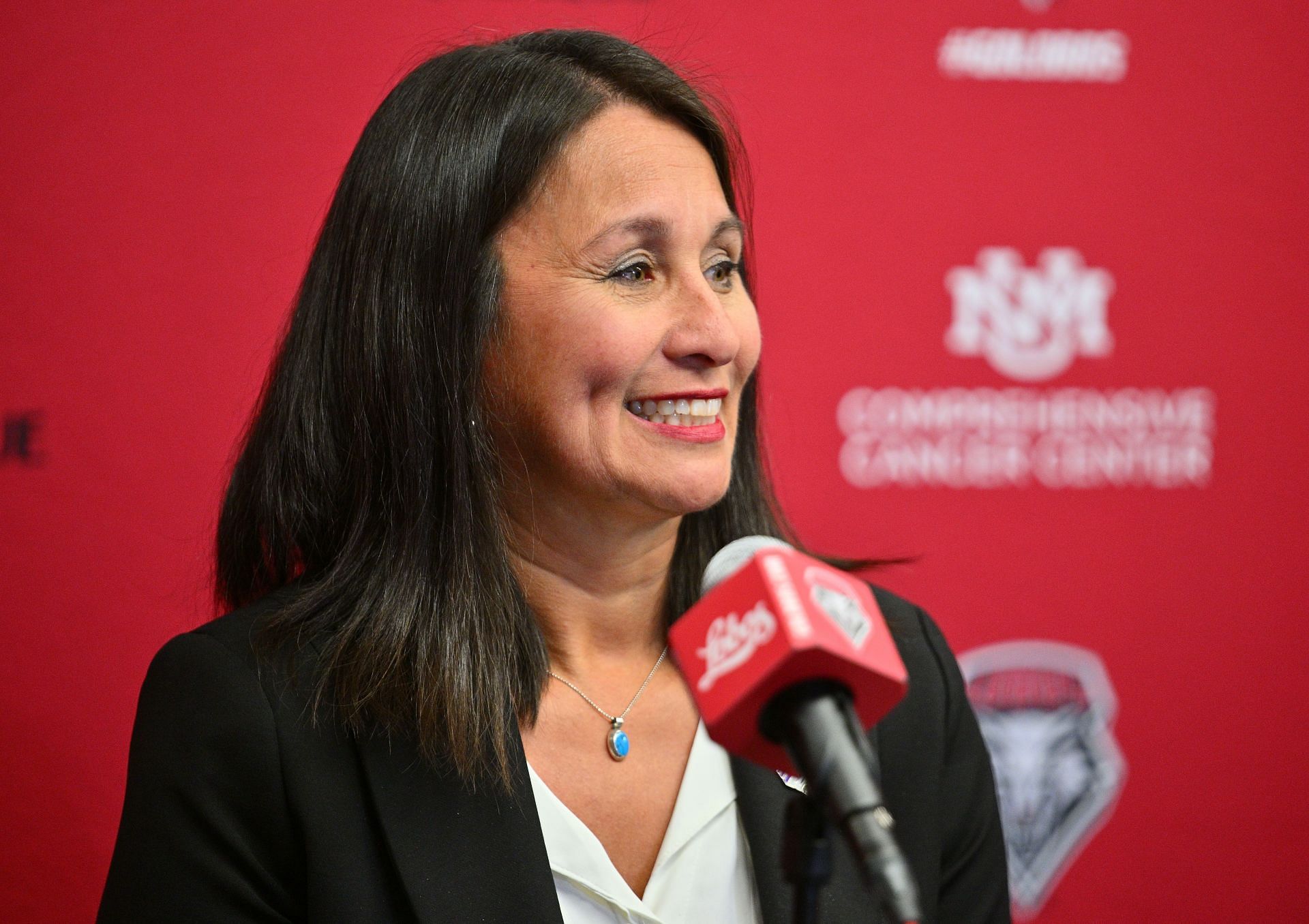 Amid 16-team CFB playoff proposal, MW Commish Gloria Nevarez defends conference champions' right to automatic qualification