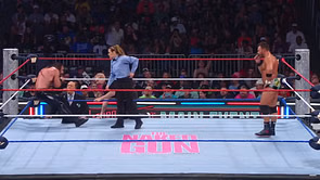 LA Knight "seemed pi**ed off" says 4-time WWE champion; discusses legitimacy of Seth Rollins injury