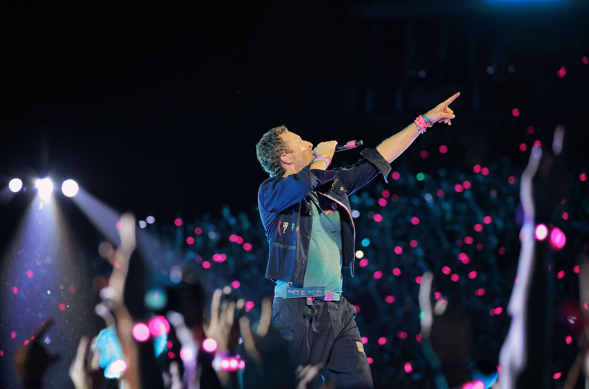Coldplay: Music Of The Spheres World Tour With Elyanna And Willow in Nashville on July 22, 2025 (Image via Getty)