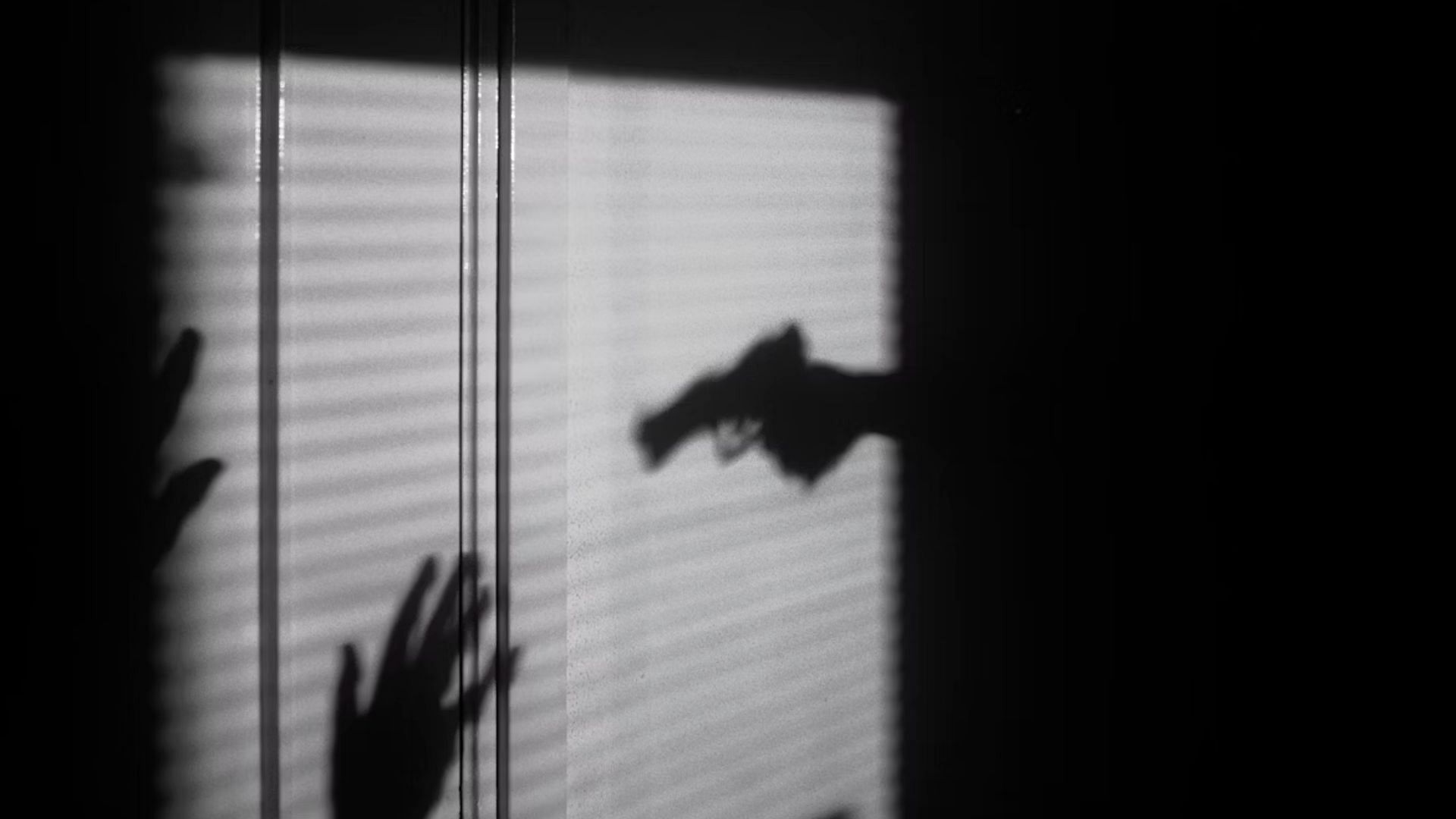 Barbara Burns shot Debbie with a .38-caliber revolver (Image via Unsplash/@Maxim Hopman)