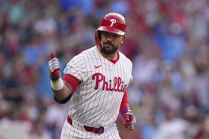Kyle Schwarber shares his true feelings on what Phillies fans support means to him after record-breaking 1000th career hit