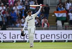 शुभमन गिल ने रचा इतिहास, पहले डबल सेंचुरी और अब जड़ा शतक; 54 साल बाद किसी भारतीय ने किया ऐसा
