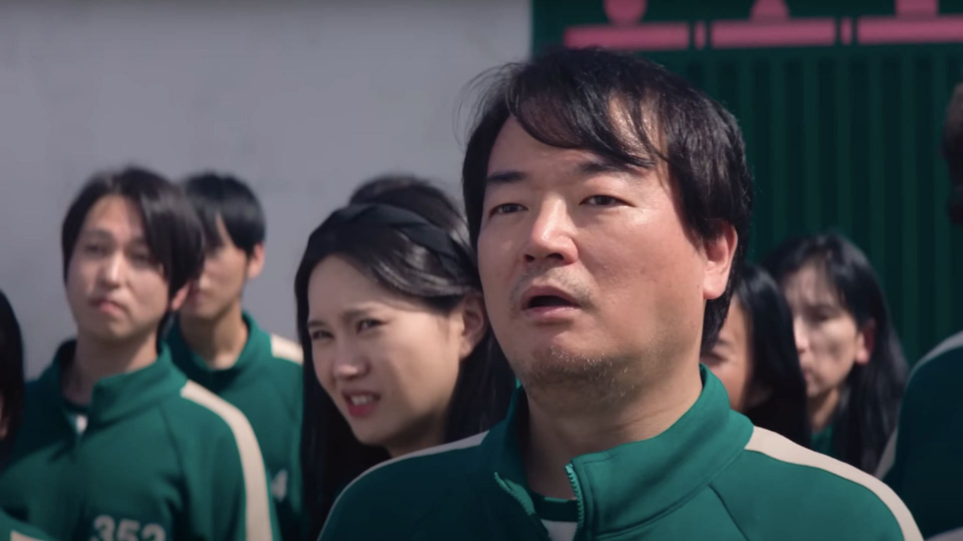Jung-bae is Gi-hun&#039;s friend in the outside world (Image via YouTube/ Netflix)