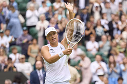 Wimbledon 2025 Day 8: Women's singles predictions ft. Iga Swiatek vs Clara Tauson