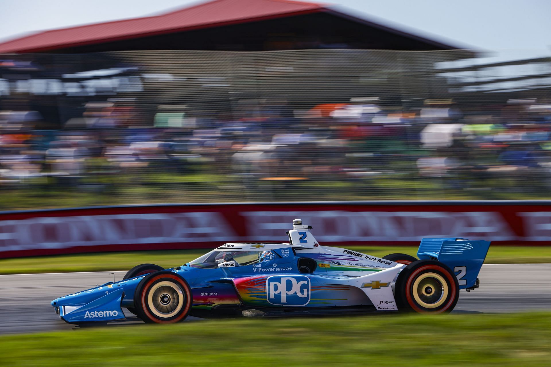 "A shame": Josef Newgarden 'bizarrely' spins out on lap 1 of IndyCar Mid-Ohio race to extend Team Penske's 2025 nightmare