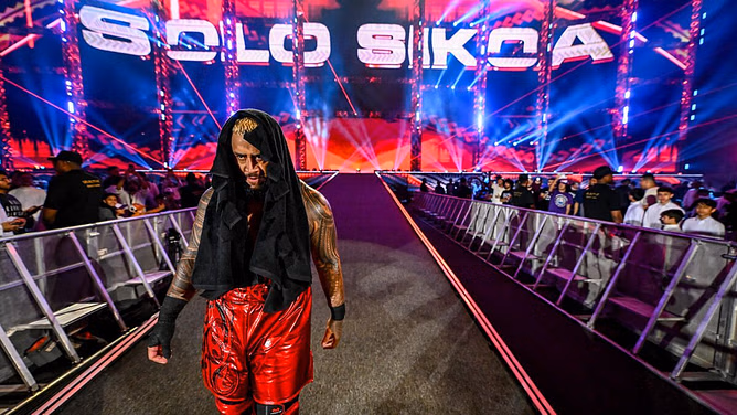 Solo Sikoa has improved a lot while 7-time Women's World Champion hasn't, says WWE veteran (Exclusive)