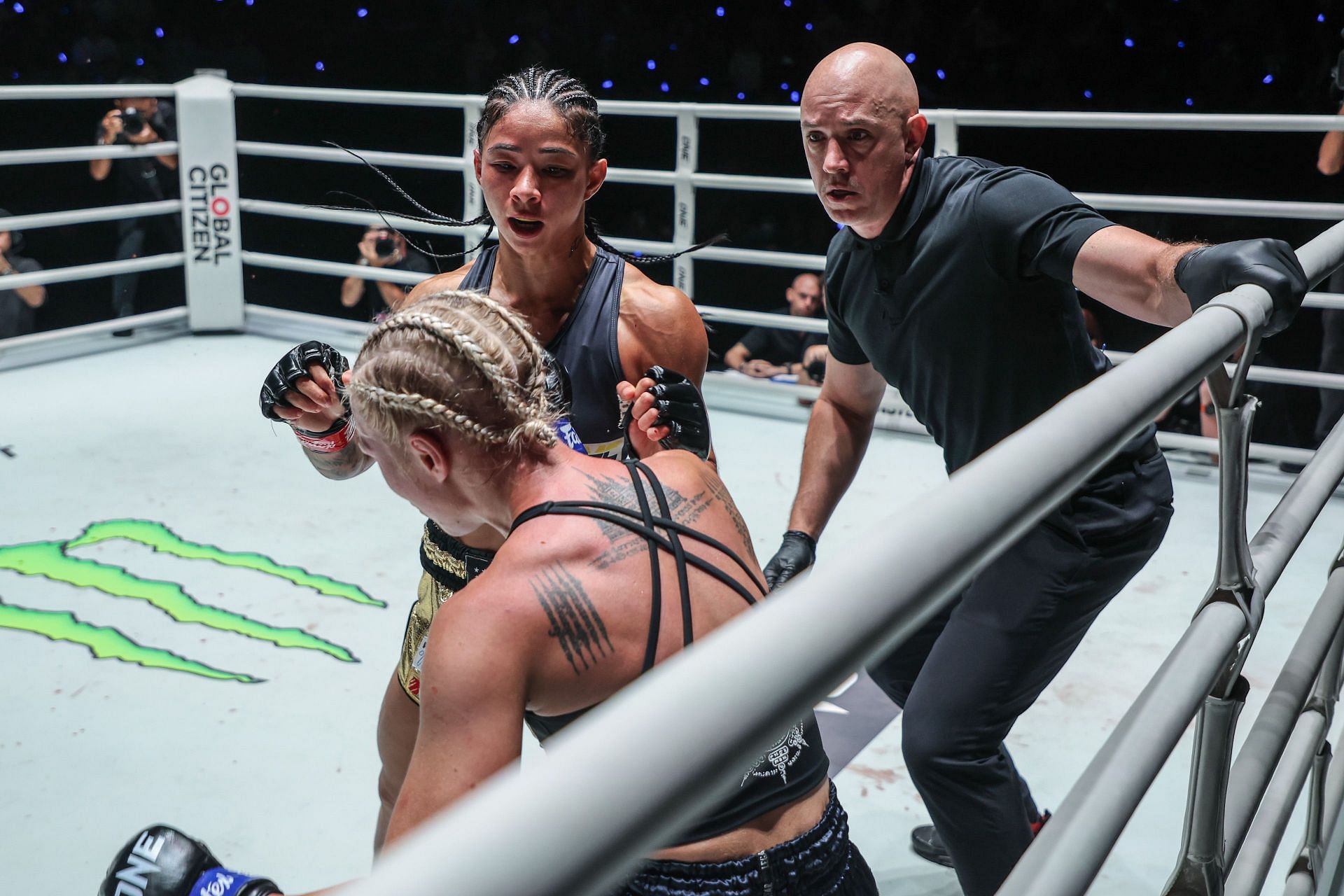 Allycia Hellen Rodrigues (center) moments before she shut down Johanna Persson. [Image courtesy from ONE Championship]