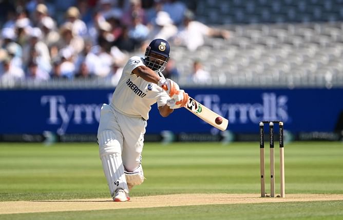 Rishabh Pant steps out and smacks Jofra Archer for a boundary in the first over of Day 3 of ENG vs IND 2025 3rd Test [Watch]