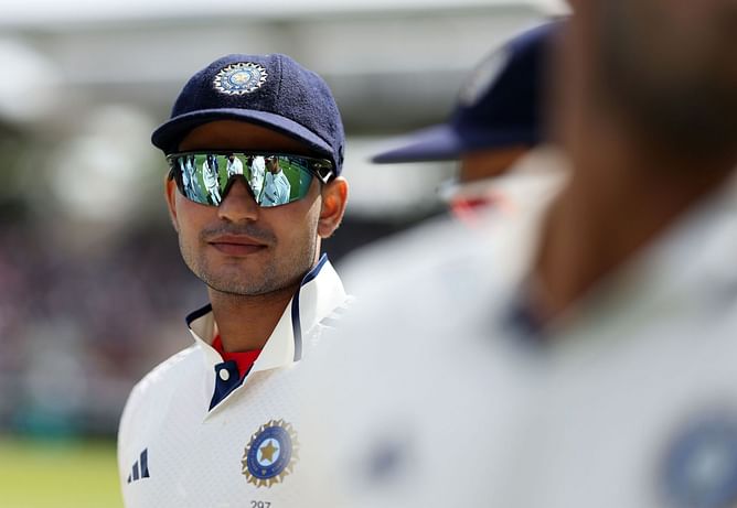 "You are trailing by 470 and you have one slip and gully"- Former India coach slams Shubman Gill's captaincy on Day 3 of ENG vs IND 2025 2nd Test