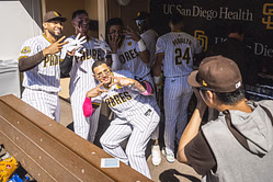 Padres phenom shares what he sees from Fernando Tatis Jr., Manny Machado, Jackson Merrill behind the scenes