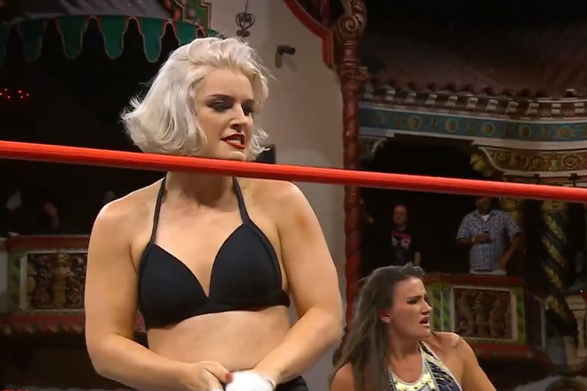 Toni Storm AEW