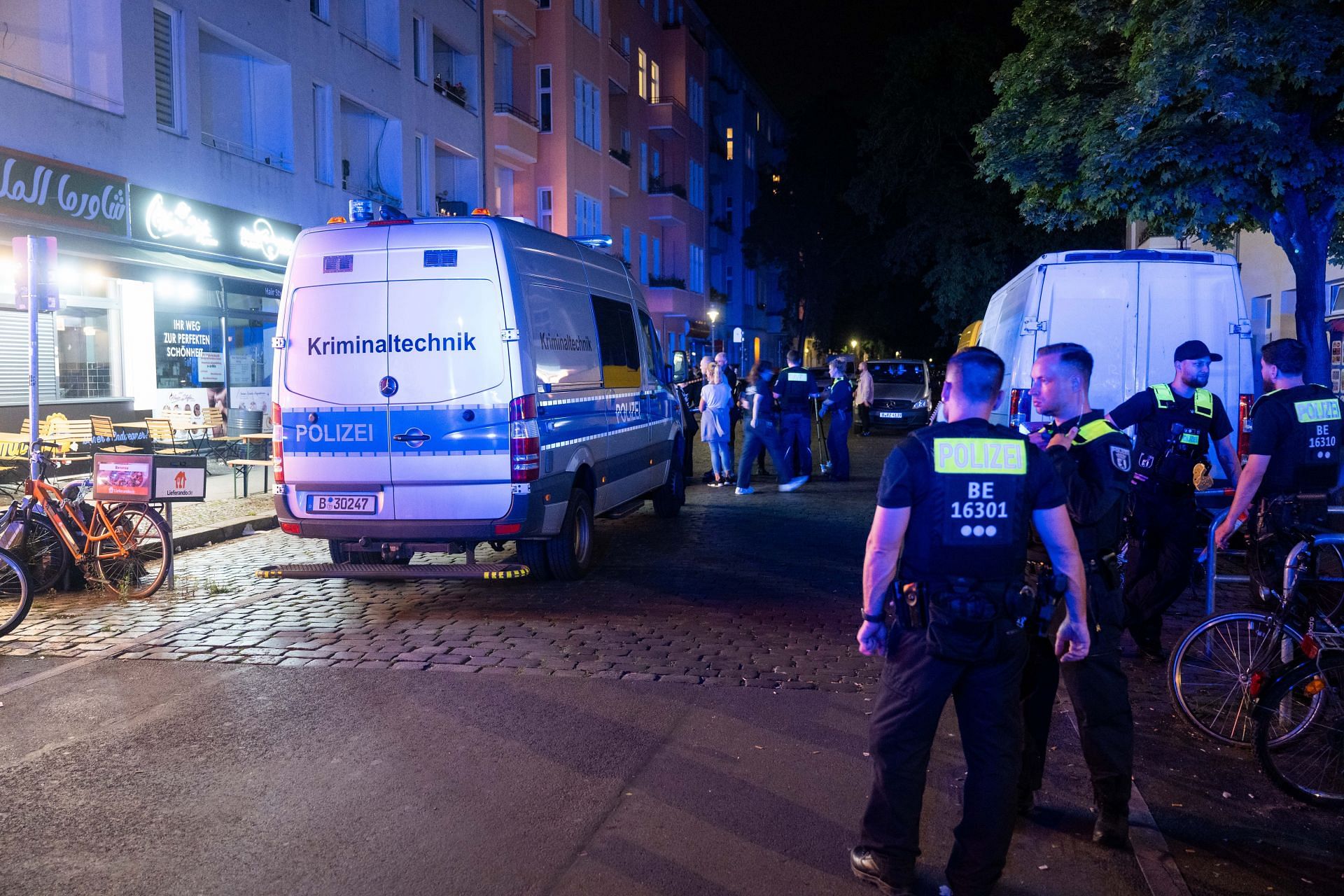 One dead after mass brawl in Berlin - Source: Getty