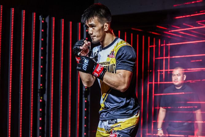 Jeremy Pacatiw says balancing dad-life with fighting career has been a challenge: "There are struggles of course"