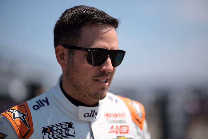 “We need a whole lot more”: Rick Hendrick star Alex Bowman makes his feelings known as he reflects on a solid run at Dover
