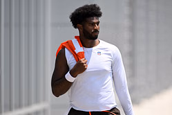 "Browns aren’t counting on Shedeur Sanders to be ready right away": Insider hints at future outlook of Coach Prime's son ahead of training camp