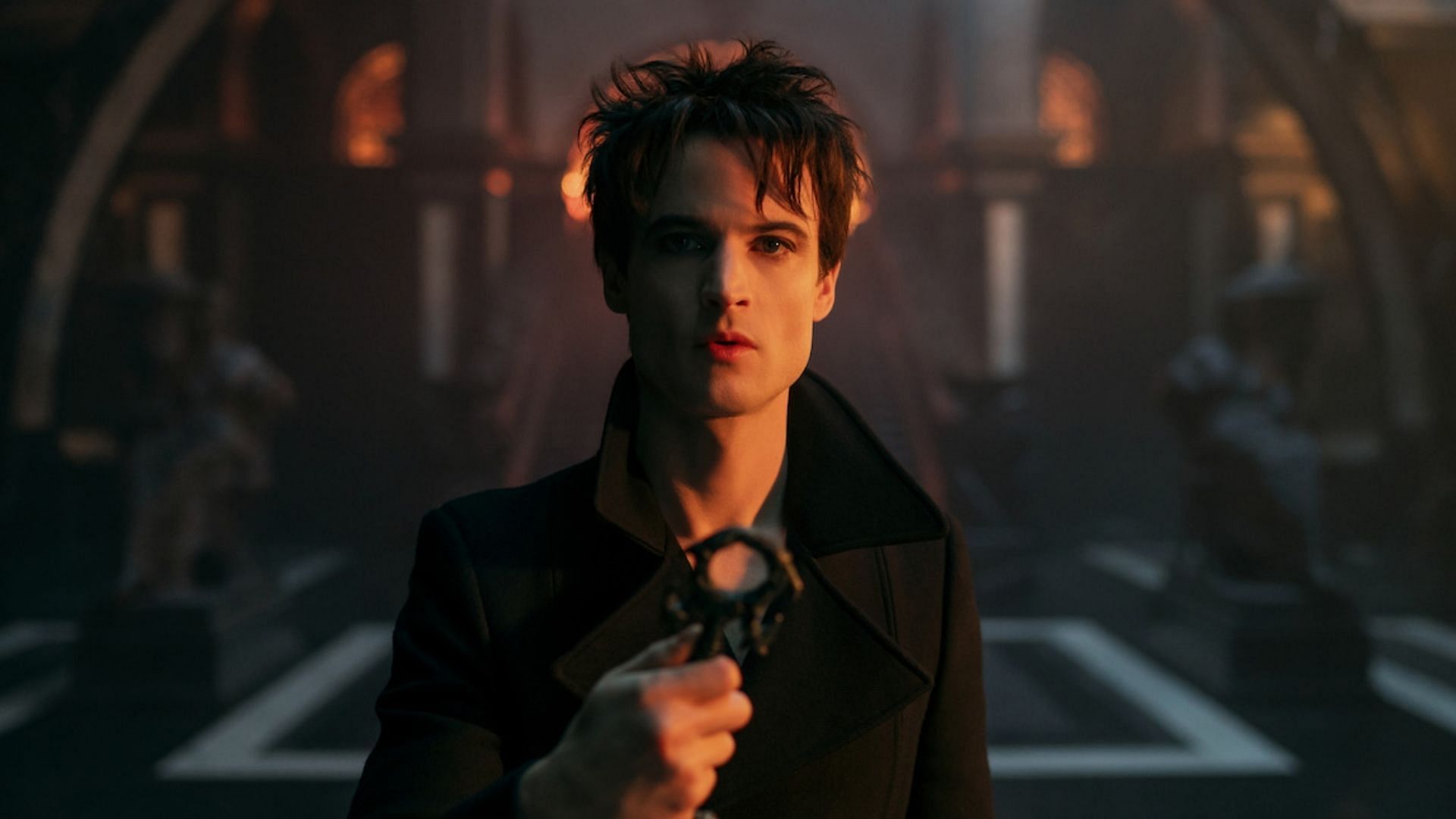 Tom Sturridge stars as Dream/Morpheus in The Sandman (Image via Netflix Tudum)