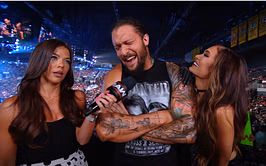 [WATCH] Karrion Kross & Scarlett have a major unscripted moment on RAW as he breaks silence on his brutal assault