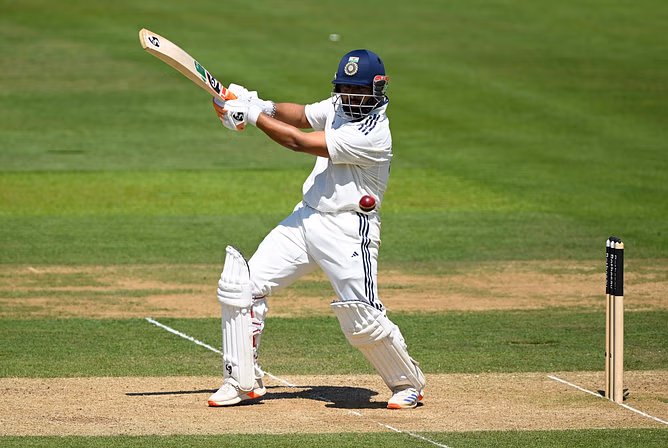 "Bhagwan 2.0" - Fans hail Rishabh Pant for his sublime 74-run knock in 2025 ENG vs IND 3rd Test