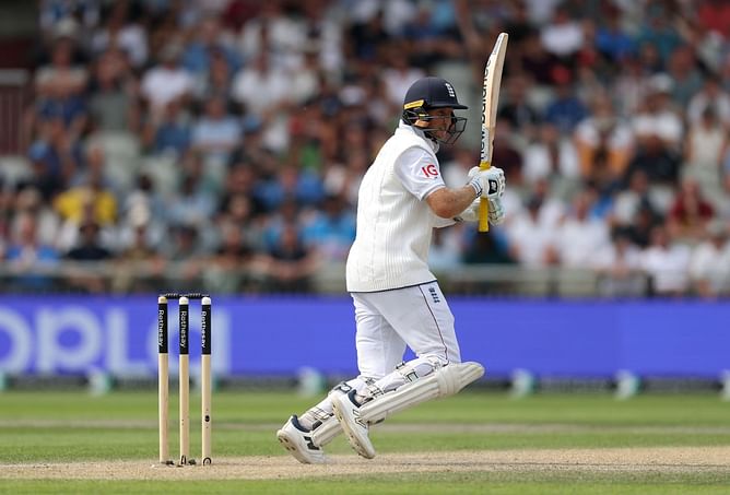 "He's not hunting down Sachin Tendulkar" - Former England captain's stunning claim on Joe Root after ENG vs IND 2025 4th Test