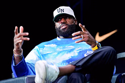 LeBron James Trade News: Mavericks player makes contact with Lakers superstar's friend over Kyrie Irving reunion