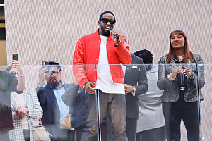 What was Diddy's reaction after jury announced verdict? Courtroom erupts as family chants "dream team" for defense attorneys