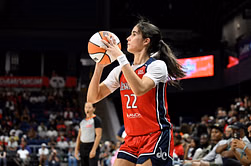 Sonia Citron plans how to use $30,000 promised to her by Sabrina Ionescu for 3-Point contest heroics