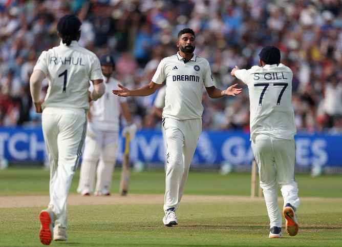 "Leeds waala wicket nahi hai" - Shubman Gill's defiant advice to bowler moments before Zak Crawley falls on Day 4 of ENG vs IND 2025 2nd Test [Watch]