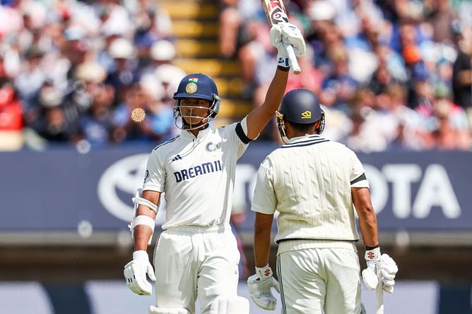 ENG vs IND: यशस्वी जायसवाल ने तोड़ा 51 साल पुराना रिकॉर्ड, सुनील गावस्कर से भी निकले आगे