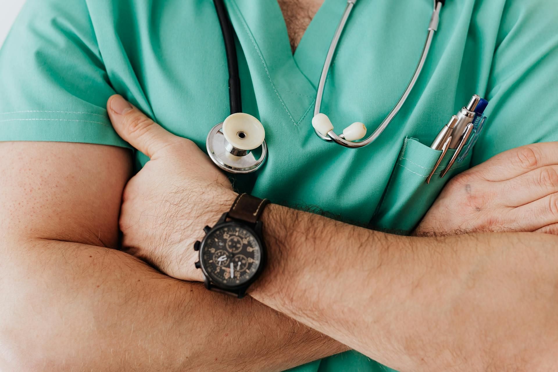 Dr. Ricardo was a dermatologist who met Kendra through a dating app (Image via Pexels)