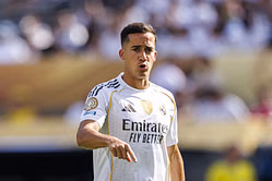 "The legendary ears" - Former Real Madrid forward pokes fun at Lucas Vazquez with cheeky comment as he shares hilarious image of them