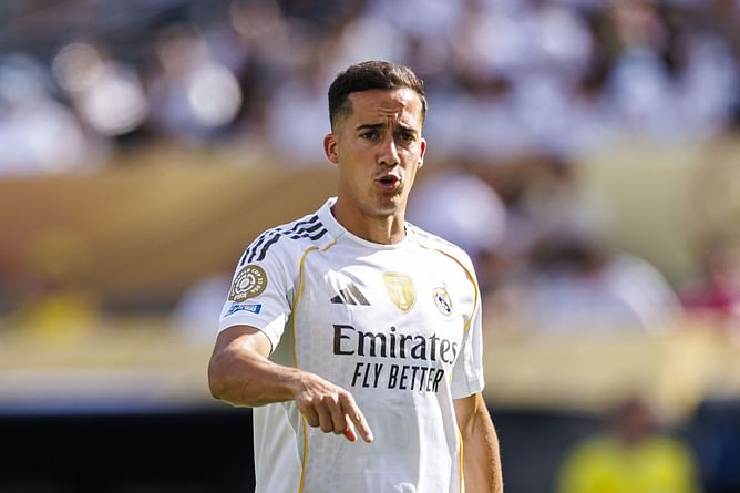 "The legendary ears" - Former Real Madrid forward pokes fun at Lucas Vazquez with cheeky comment as he shares hilarious image of them