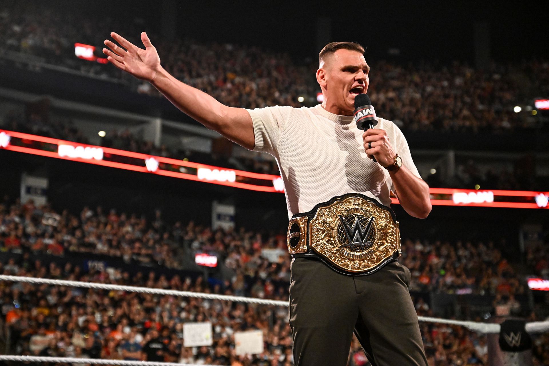 Monday Night RAW - Source: Getty
