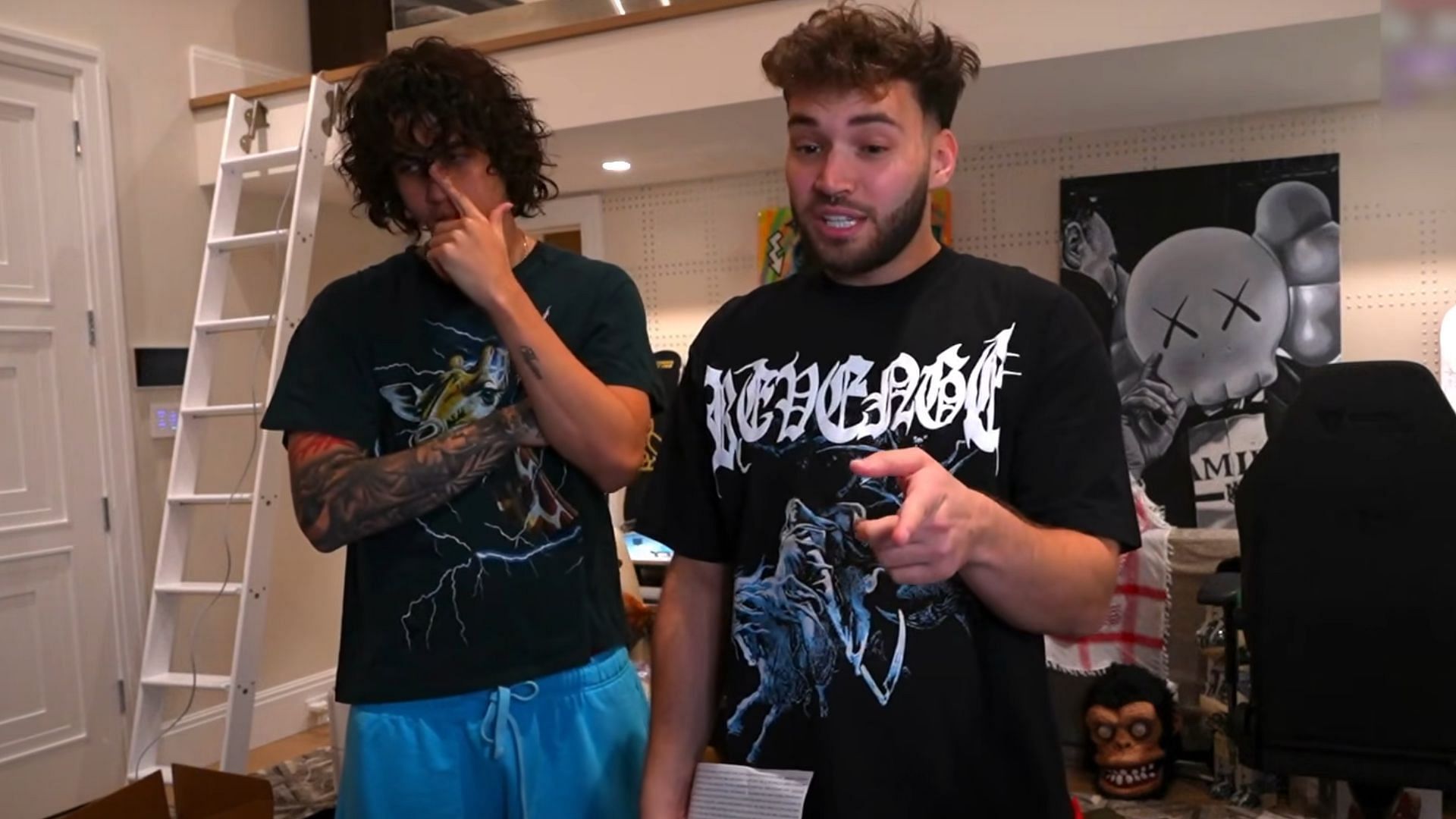 Adin Ross asks fans to send him mail (Image via Adin Live/YouTube)