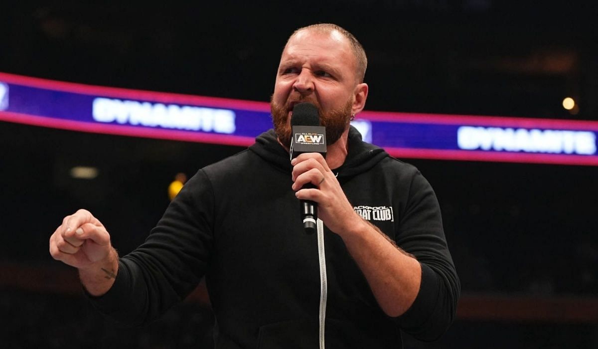 Jon Moxley has become a leader in the dressing room. (Image via AEW