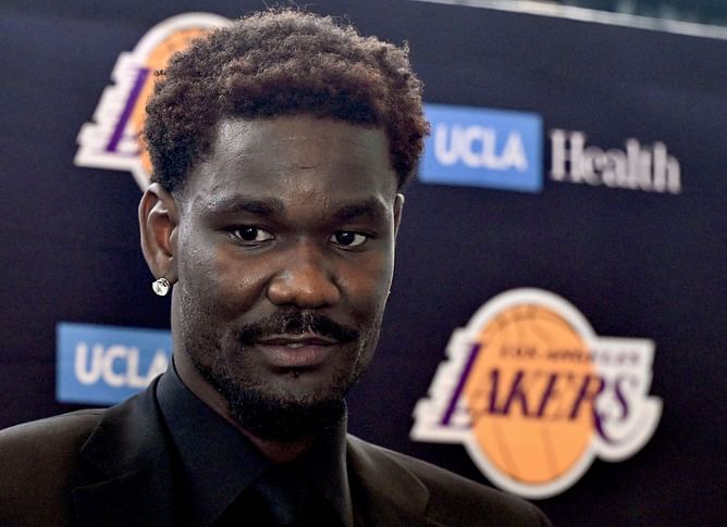 "I'm speechless" – Deandre Ayton reveals Luka Doncic texted him as new Lakers center prepares for star-studded trio in LA