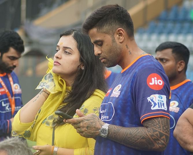 "Only person who can put up with me"- Suryakumar Yadav's heartfelt wish to his wife on their wedding anniversary