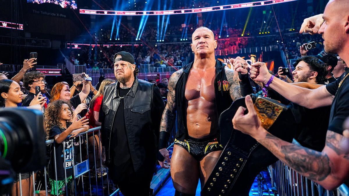 Jelly Roll accompanied Randy Orton to the ring the week [Image: WWE.com]