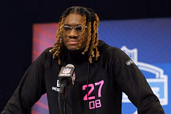 "He’s nowhere ready" - NFL fans react to Cowboys' 3rd round pick Shavon Revel Jr. "limping" at training camp amid injury rehab