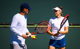 "Elena Rybakina is not going to improve with Stefano Vukov behind closed doors" - Fans shocked after Kazakh's early Wimbledon loss