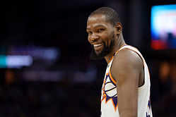 "MJ retired 3 times and still the goat" - Kevin Durant claps back at Michael Jordan fan for dubbing him LeBron James' 'puppet' in viral Twitter spat