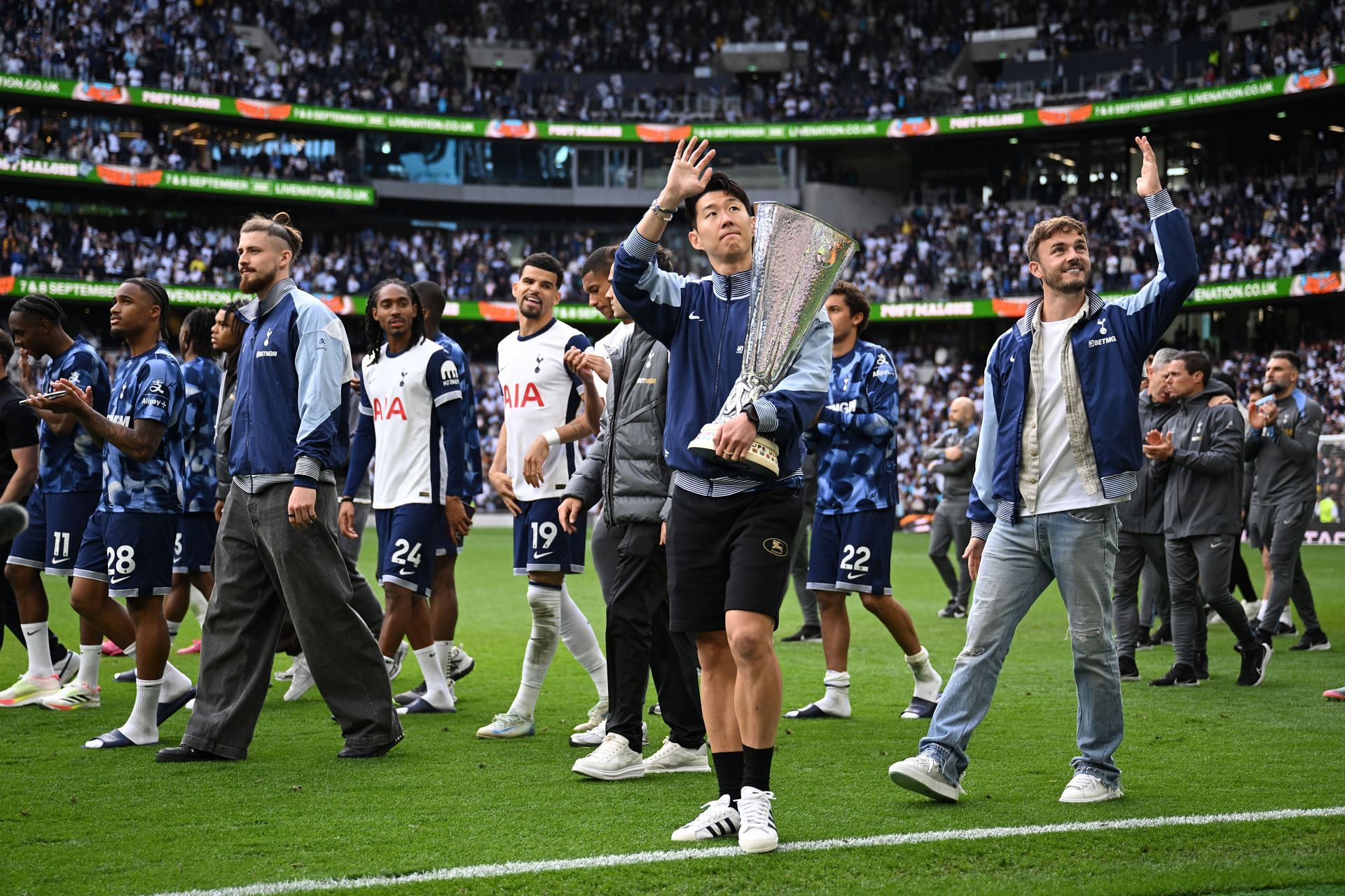 Tottenham Hotspur FC v Brighton &amp; Hove Albion FC - Premier League - Source: Getty