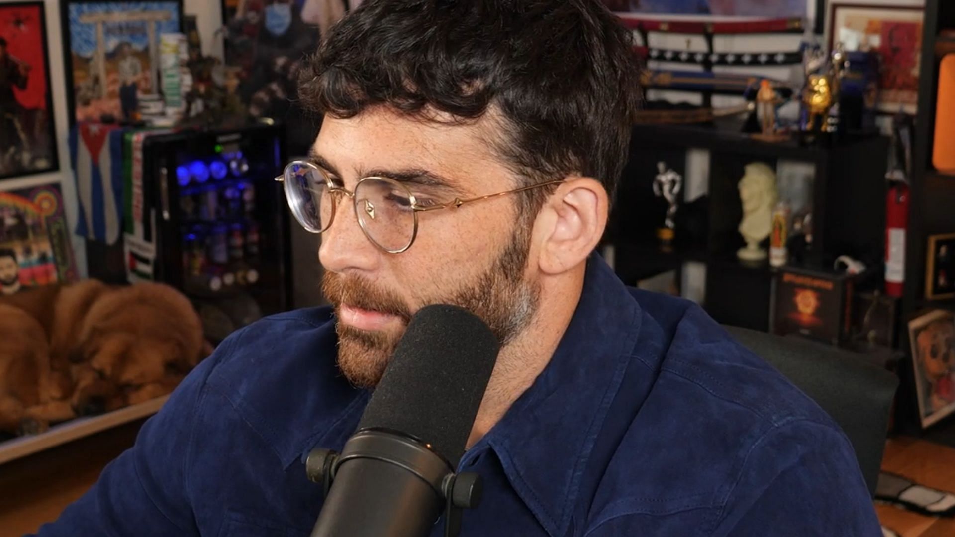 HasanAbi has been involved in a number of controversies in 2025 (Image via HasanAbi/Twitch)