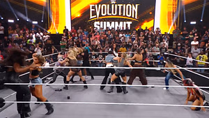 3 Signs former AEW Women’s Champion will enter Battle Royal at WWE Evolution