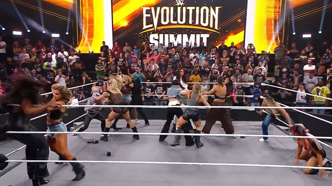 3 Signs former AEW Women’s Champion will enter Battle Royal at WWE Evolution