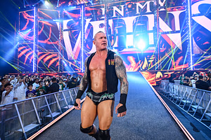 5 Indications that Triple H is done pushing Randy Orton in WWE