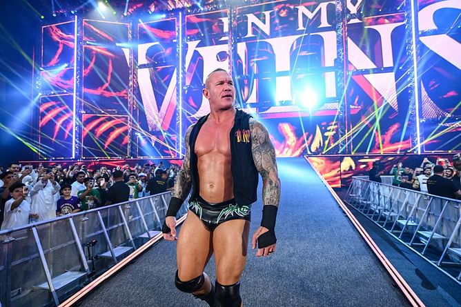 5 Indications that Triple H is done pushing Randy Orton in WWE
