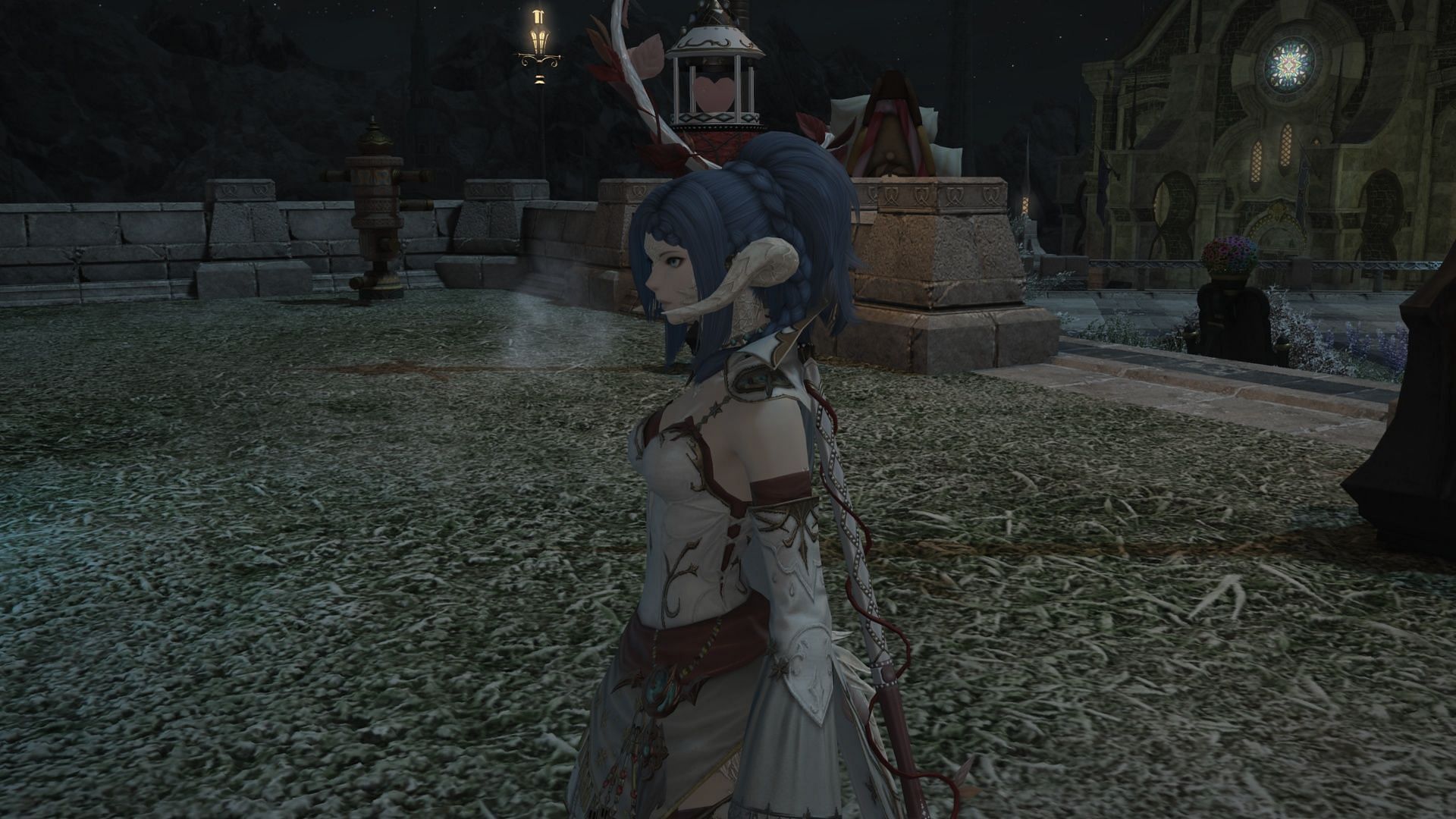 Why not get a fancy new hairstyle, instead of buying it on the Market Board? (Image via Square Enix)