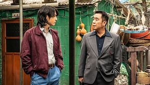 Low Life episodes 1-3 recap: Oh Gwan-seok & Oh Hee-dong move secretly to find the treasure under the sea