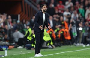 Manchester United eye surprise move to sign PL striker on a free transfer - Reports