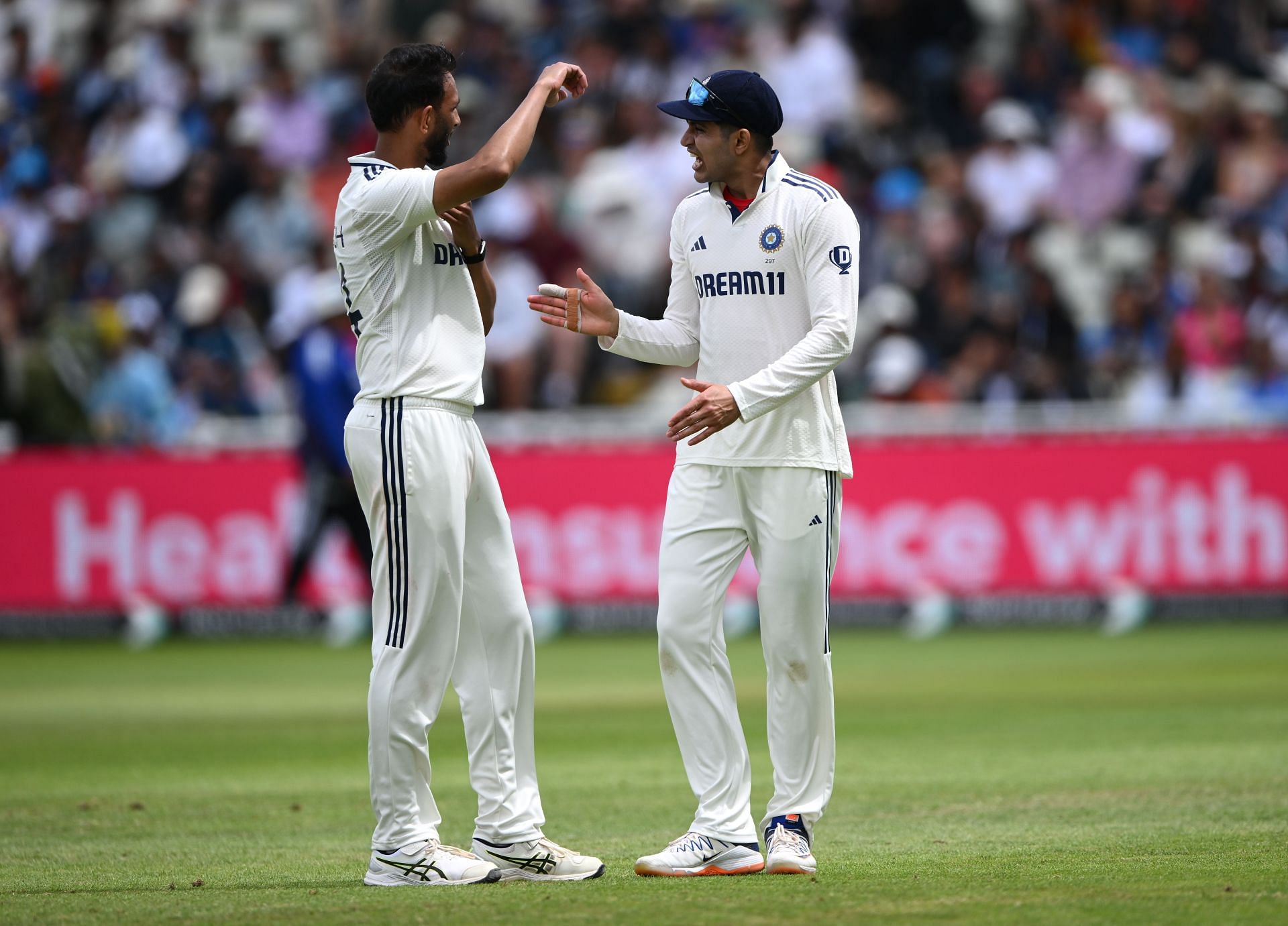 Shubman Gill (right) praised Prasidh Krishna after the second Test against England. [P/C: Getty]